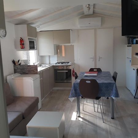 Les mobiles Homes de la Palmyre Les Mathes Extérieur photo