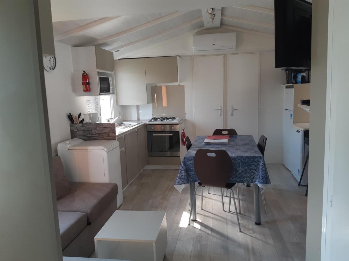 Les mobiles Homes de la Palmyre Les Mathes Extérieur photo