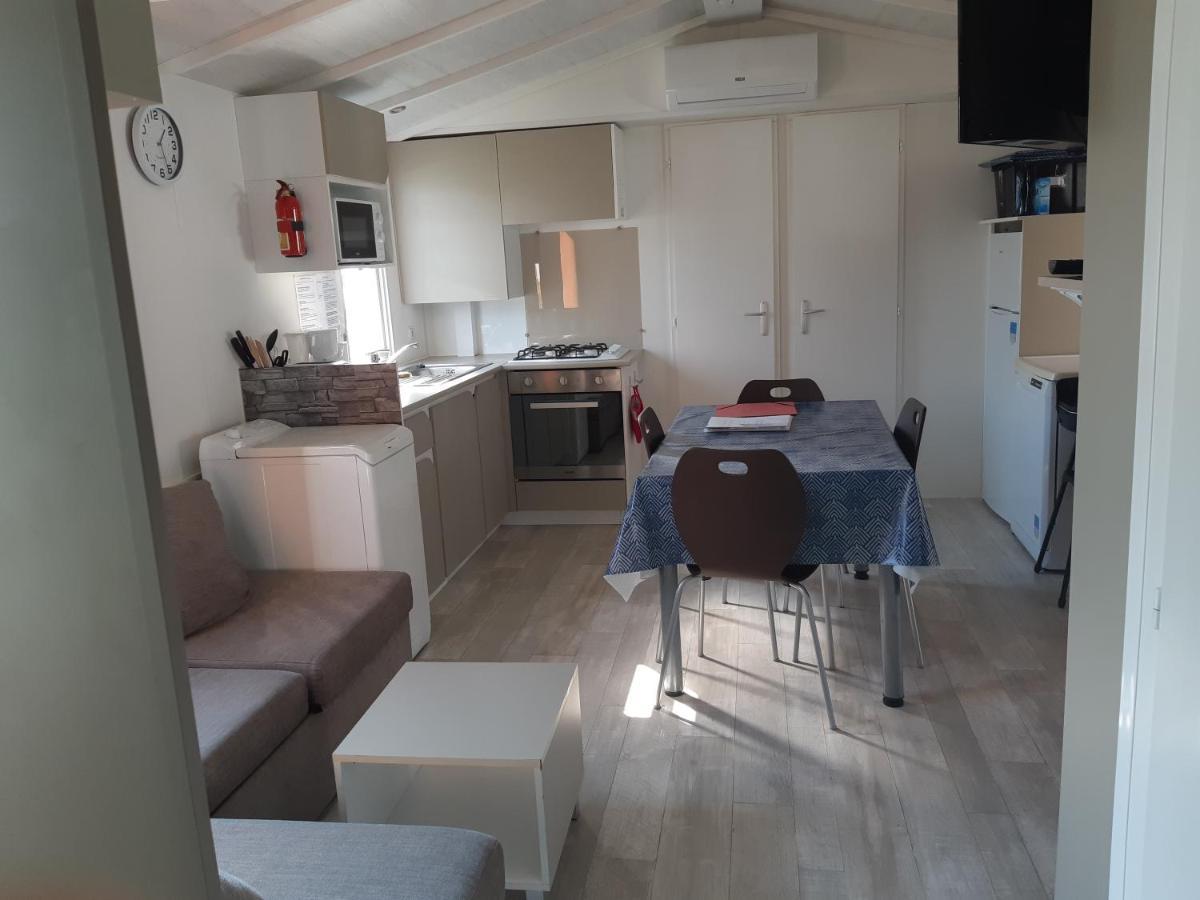 Les mobiles Homes de la Palmyre Les Mathes Extérieur photo