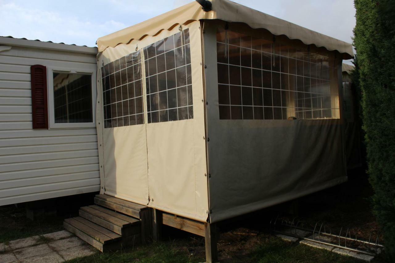 Les mobiles Homes de la Palmyre Les Mathes Extérieur photo