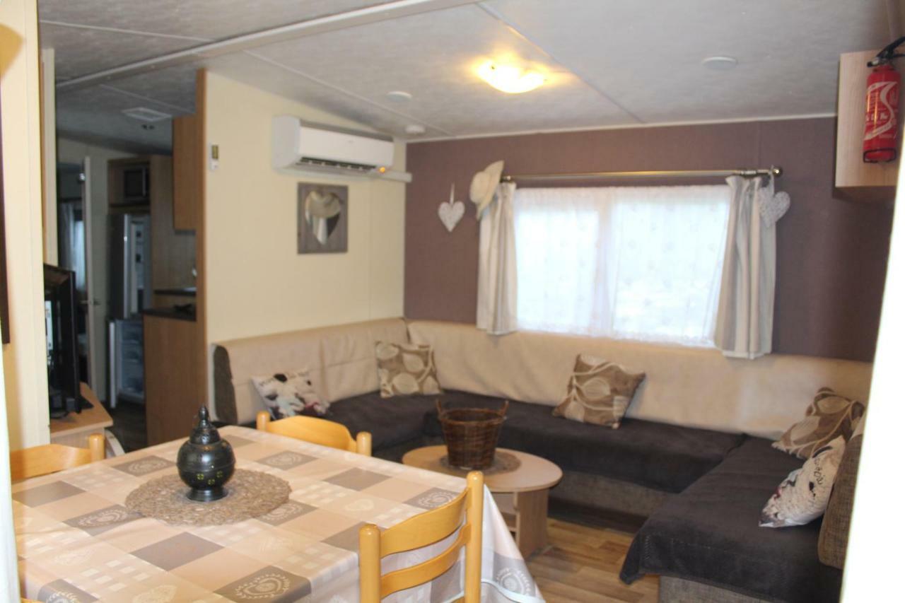 Les mobiles Homes de la Palmyre Les Mathes Extérieur photo